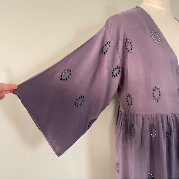 Purple eyelet overlay kimono unbranded 100% Rayon boho size Small - Picture 4 of 6